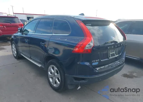 2013 Volvo Xc60 3.2/3.2 Platinum/3.2 Premier/3.2 Premier Plus z USA, uszkodzony, nr VIN YV4952DL4D2403480